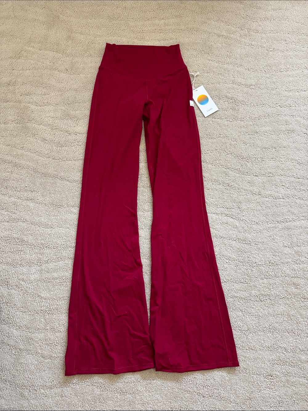 NWT Vuori All The Form Flare - XS - Strawberry - Picture 2 of 5